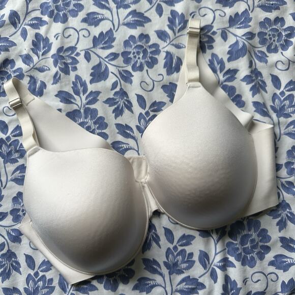 Soma Vanishing Back Full Coverage White Cream Underwire Bra Size 40D - Picture 2 of 5